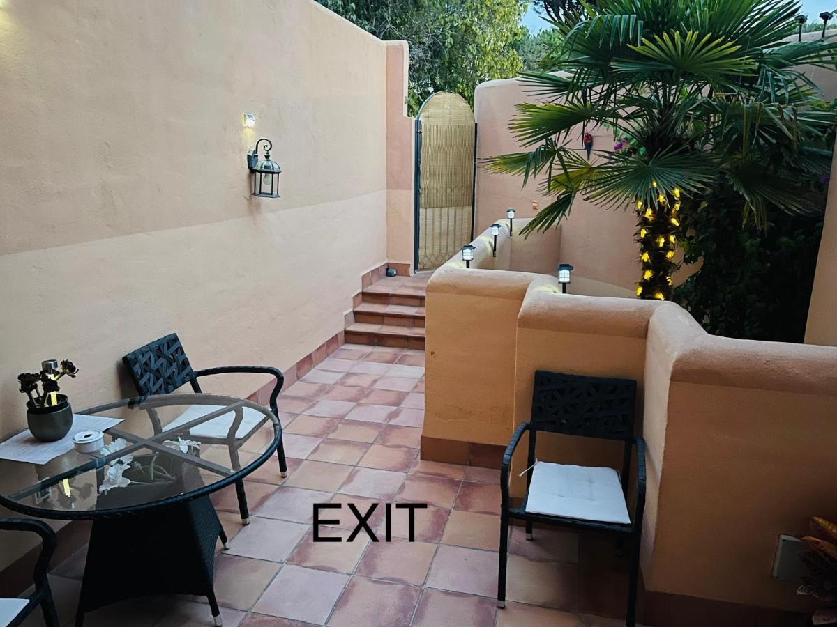 Marbella Deluxe Rooms In Royal Cabopino Townhouse Εξωτερικό φωτογραφία